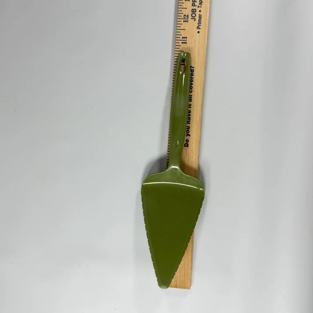 Foley avocado green